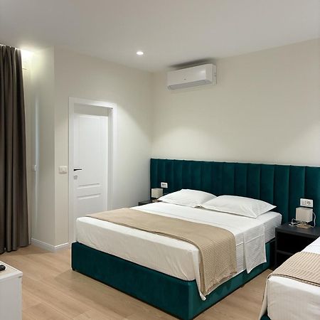 Clinton Tirana Inn Экстерьер фото