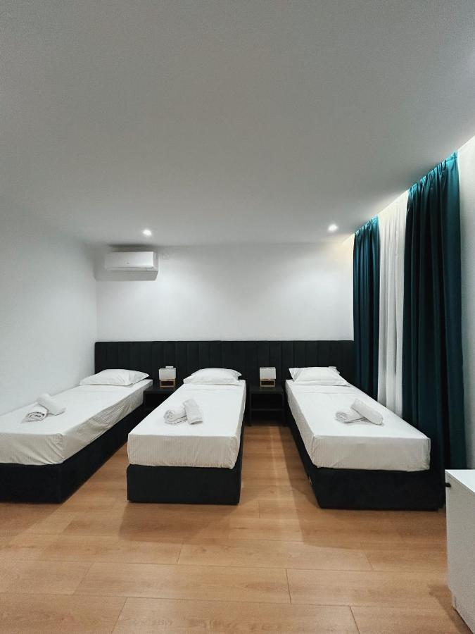 Clinton Tirana Inn Экстерьер фото