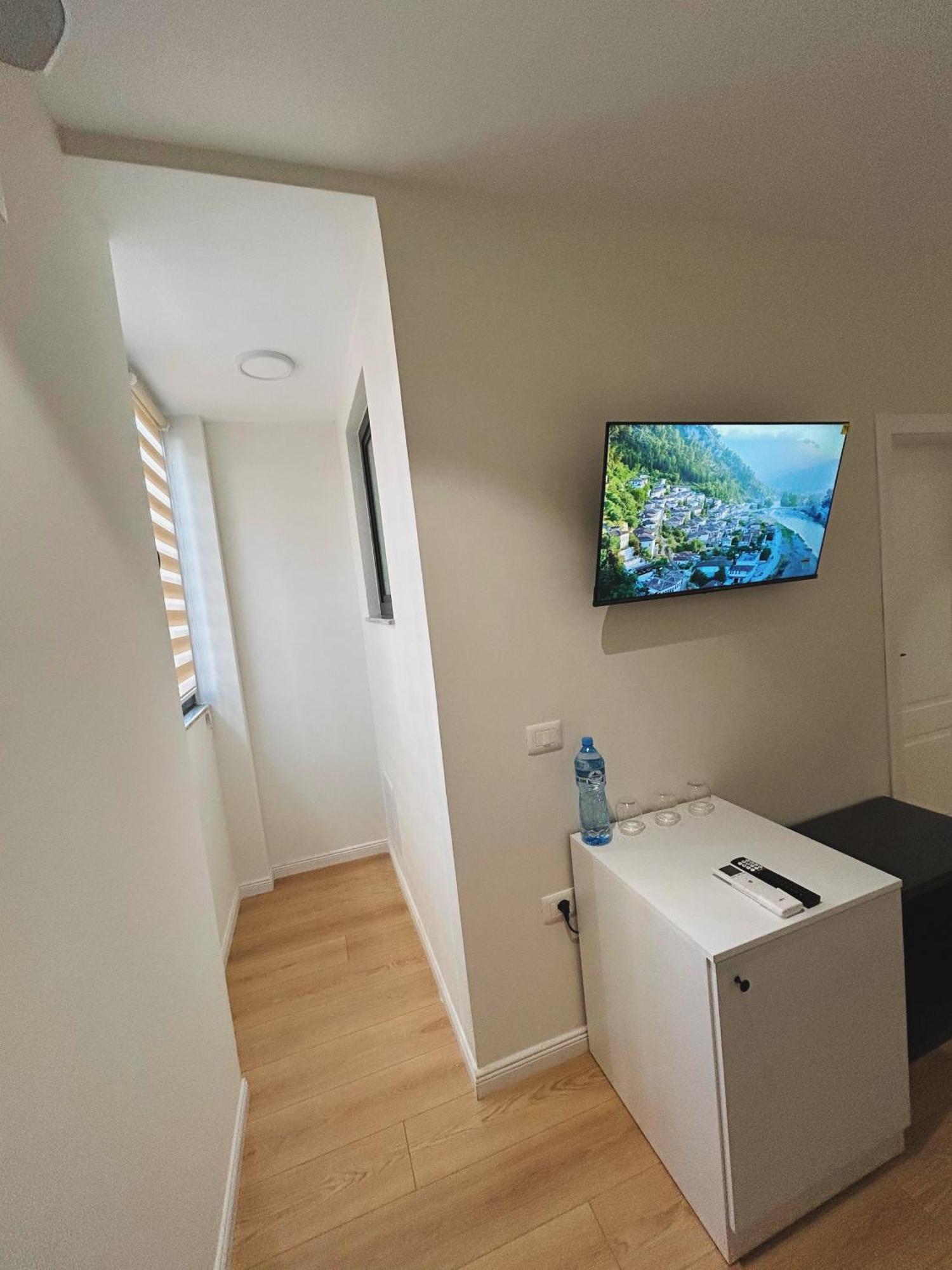 Clinton Tirana Inn Экстерьер фото